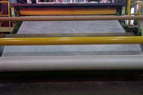 原來(lái)短切氈生產(chǎn)線功能這么強(qiáng)，可惜知道的人不多！